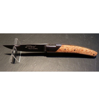 Couteau fermant "le Thiers pirou" 1 mitre 1 pièce guilloché main 10 cm bois de bouleau